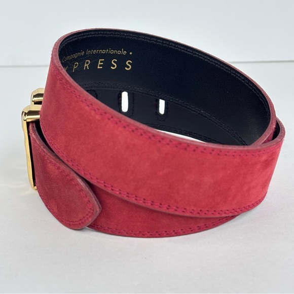 Express Red Suede Wide Retro Belt Curved Hammered Gold Buckle & Hardware Size M - Picture 3 of 13